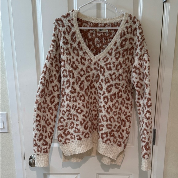 UGG Sweaters - UGG Women's V-Neck Leopard Sweater in Cream and Brown